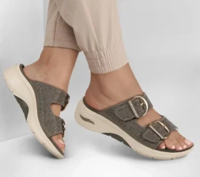 Martha Stewart: Sandalias Go Walk Arch Fit 2.0 – Showstopper