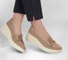 Relaxed Fit: Parallel Lite – Soaring Softly